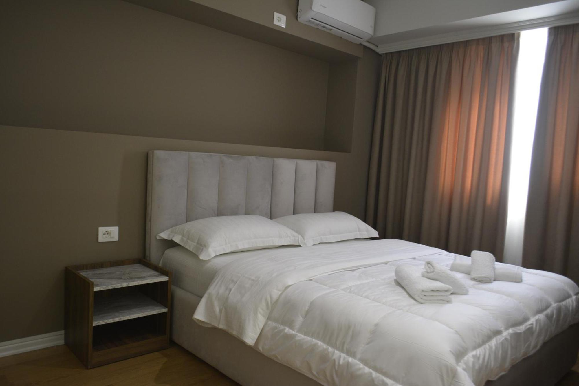 Hotel Her Влёра Экстерьер фото