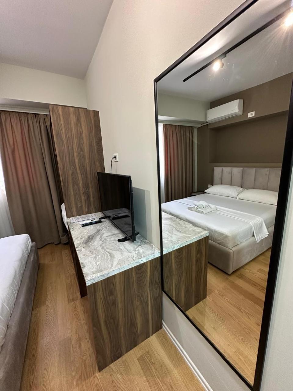 Hotel Her Влёра Экстерьер фото